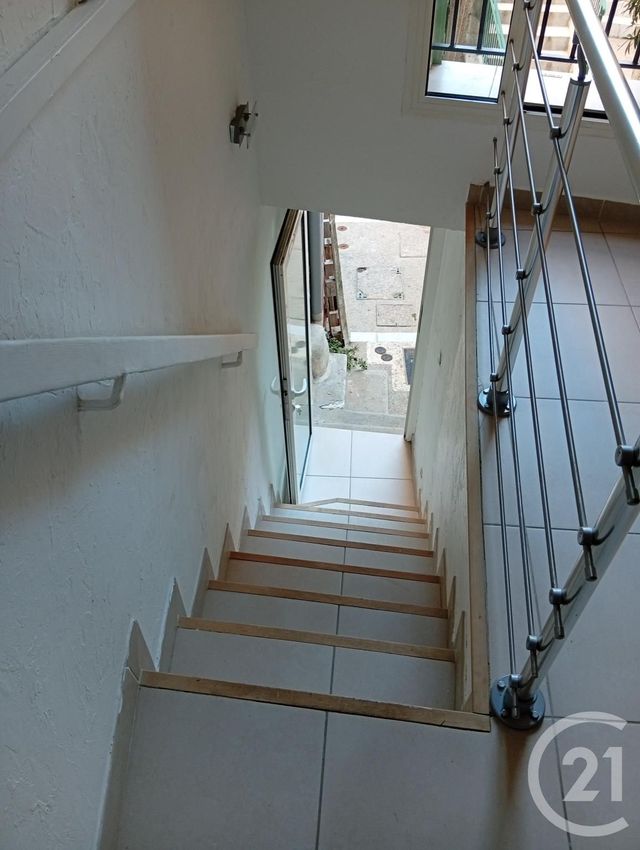 Appartement Studio à louer - 1 pièce - 28.09 m2 - LE BROC - 06 - PROVENCE-ALPES-COTE-D-AZUR - Century 21 Optimmo