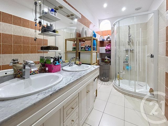 Appartement F3 à vendre - 3 pièces - 65.5 m2 - NICE - 06 - PROVENCE-ALPES-COTE-D-AZUR - Century 21 Optimmo