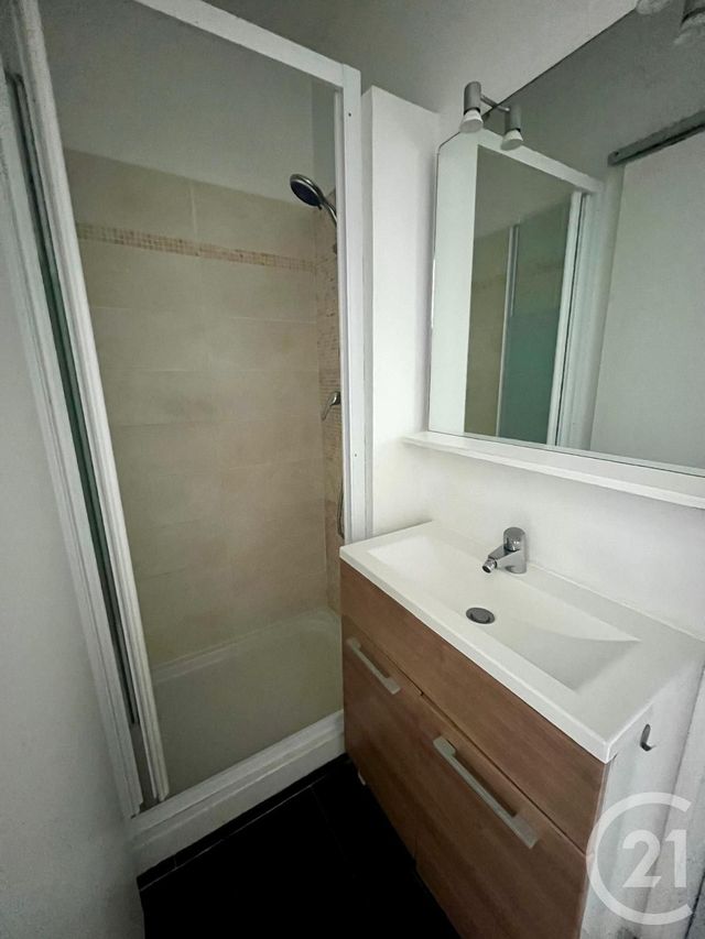 Appartement F2 à louer - 2 pièces - 31.28 m2 - NICE - 06 - PROVENCE-ALPES-COTE-D-AZUR - Century 21 Optimmo