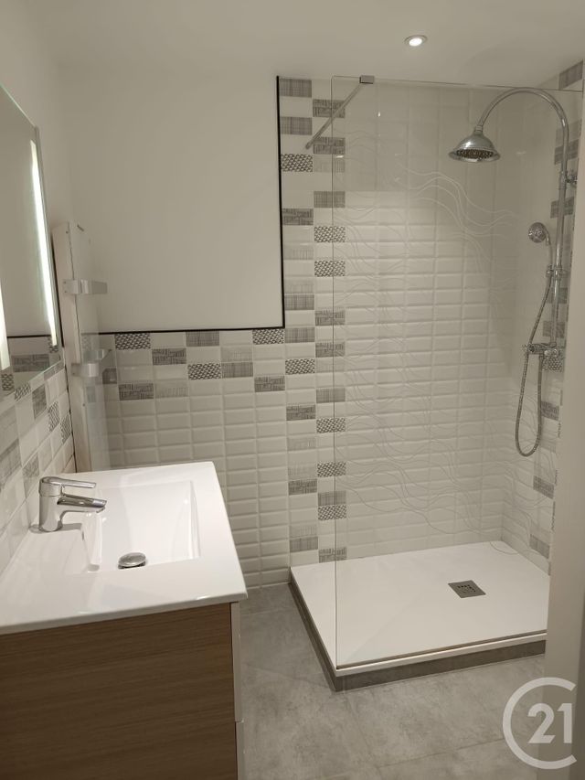 Appartement F2 à louer - 2 pièces - 44.35 m2 - NICE - 06 - PROVENCE-ALPES-COTE-D-AZUR - Century 21 Optimmo