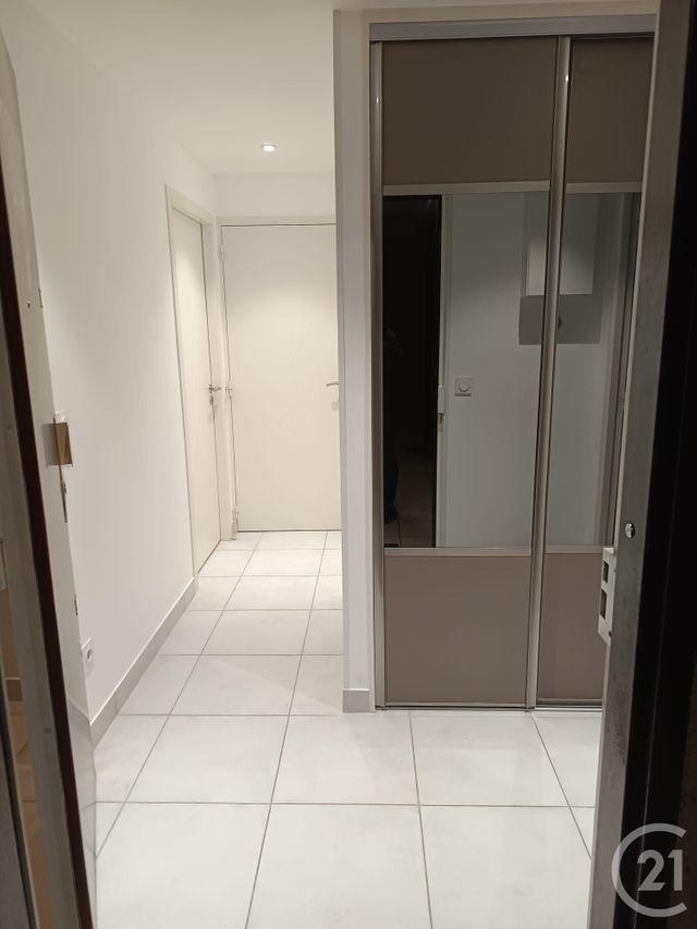 Appartement F2 à louer - 2 pièces - 44.35 m2 - NICE - 06 - PROVENCE-ALPES-COTE-D-AZUR - Century 21 Optimmo