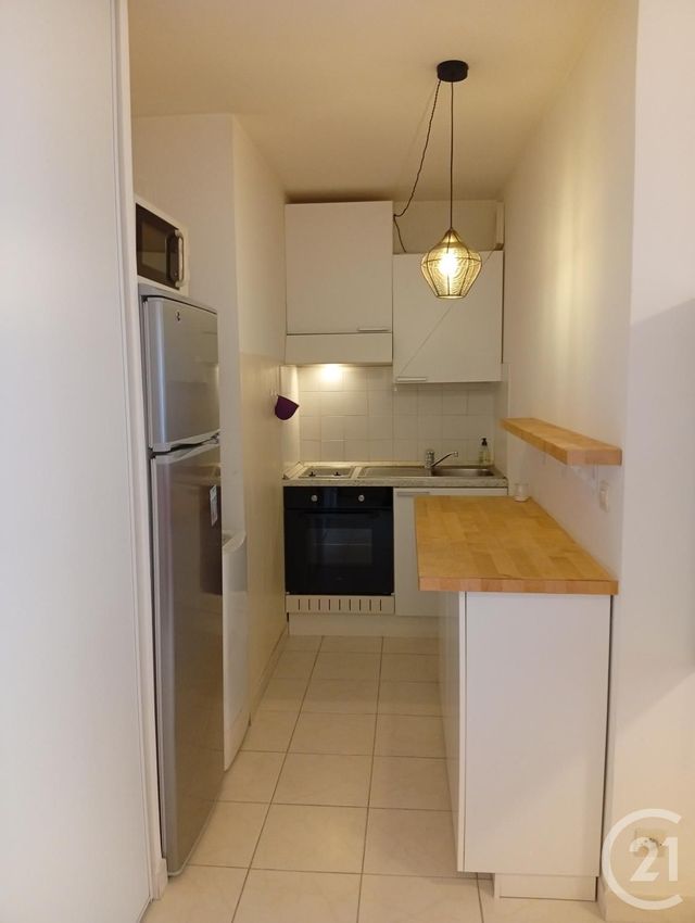 Appartement F2 à louer - 2 pièces - 33.19 m2 - NICE - 06 - PROVENCE-ALPES-COTE-D-AZUR - Century 21 Optimmo