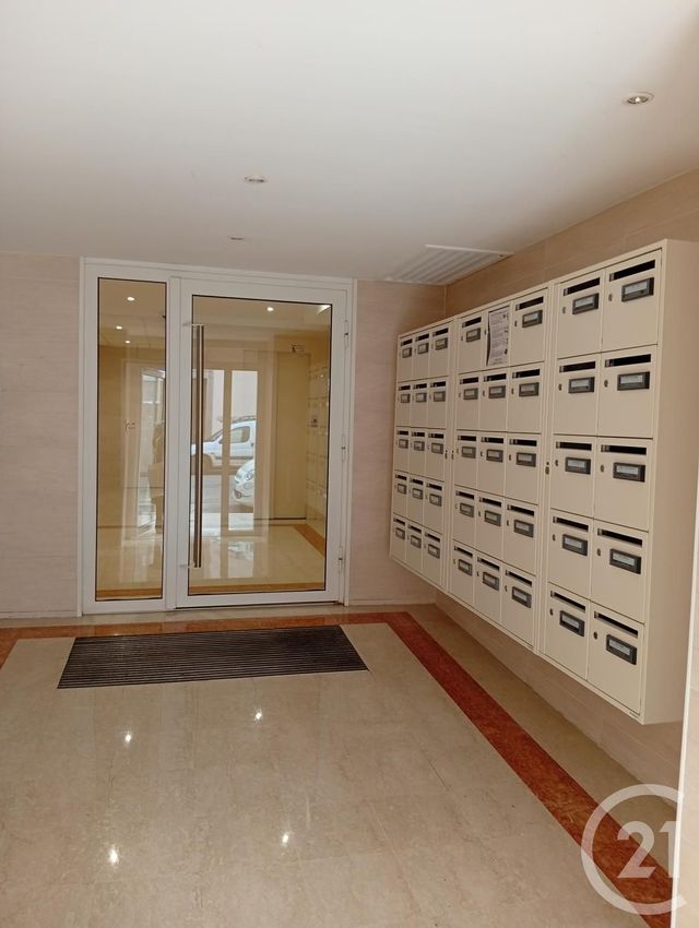 Appartement F2 à louer - 2 pièces - 33.19 m2 - NICE - 06 - PROVENCE-ALPES-COTE-D-AZUR - Century 21 Optimmo