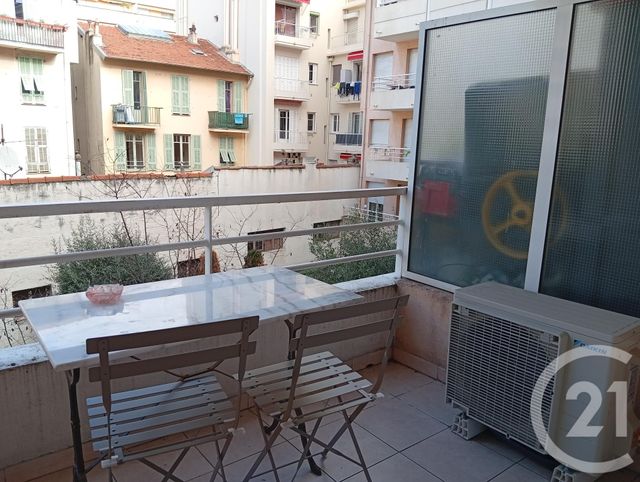 Appartement F2 à louer - 2 pièces - 33.19 m2 - NICE - 06 - PROVENCE-ALPES-COTE-D-AZUR - Century 21 Optimmo