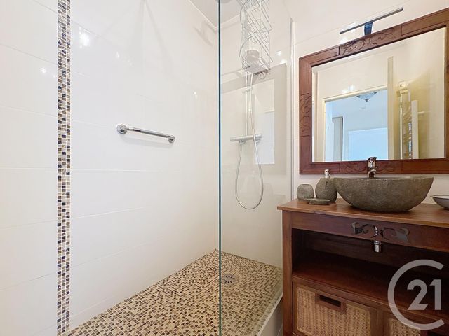 Appartement F2 à vendre - 2 pièces - 45.26 m2 - NICE - 06 - PROVENCE-ALPES-COTE-D-AZUR - Century 21 Optimmo