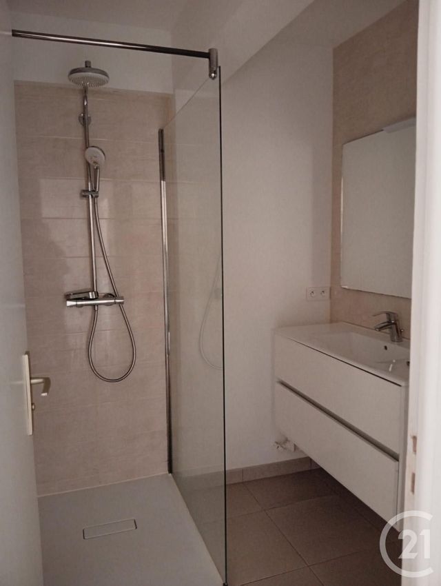 Appartement F2 à louer - 2 pièces - 57.17 m2 - NICE - 06 - PROVENCE-ALPES-COTE-D-AZUR - Century 21 Optimmo