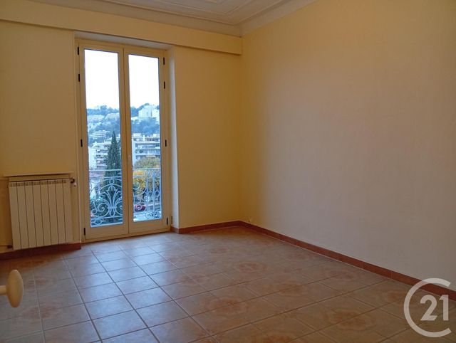 Appartement F4 à louer - 5 pièces - 88.56 m2 - NICE - 06 - PROVENCE-ALPES-COTE-D-AZUR - Century 21 Optimmo