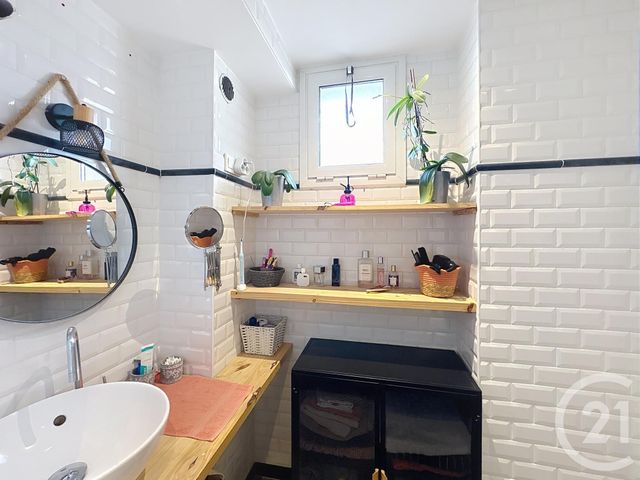 Appartement F4 à vendre - 4 pièces - 61.73 m2 - NICE - 06 - PROVENCE-ALPES-COTE-D-AZUR - Century 21 Optimmo