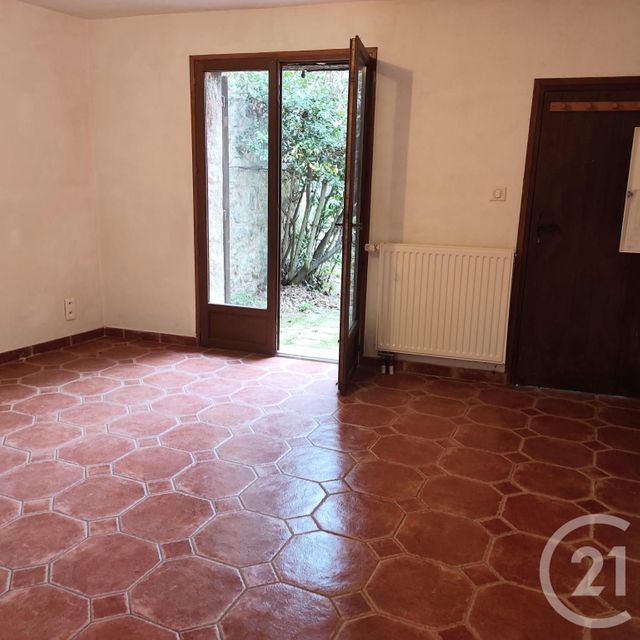 Appartement F2 à louer - 2 pièces - 31.11 m2 - ROQUEFORT LES PINS - 06 - PROVENCE-ALPES-COTE-D-AZUR - Century 21 Optimmo