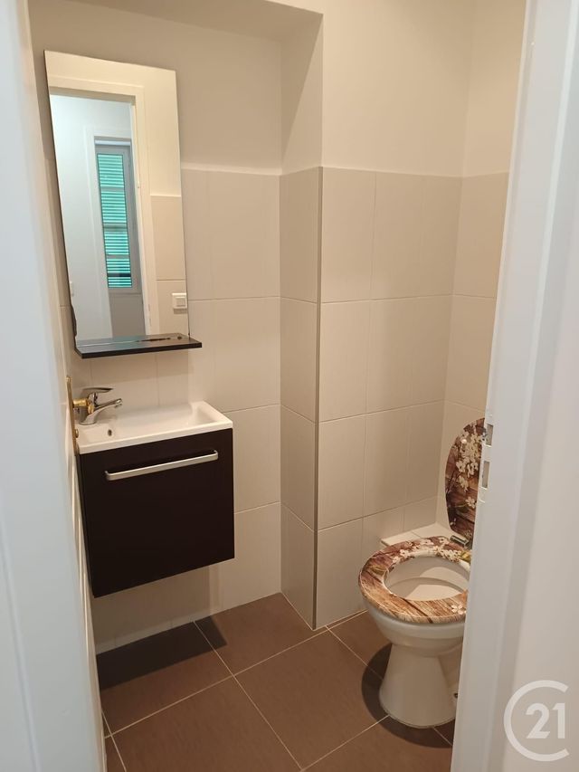 Appartement F2 à louer - 3 pièces - 74.1 m2 - LE BROC - 06 - PROVENCE-ALPES-COTE-D-AZUR - Century 21 Optimmo
