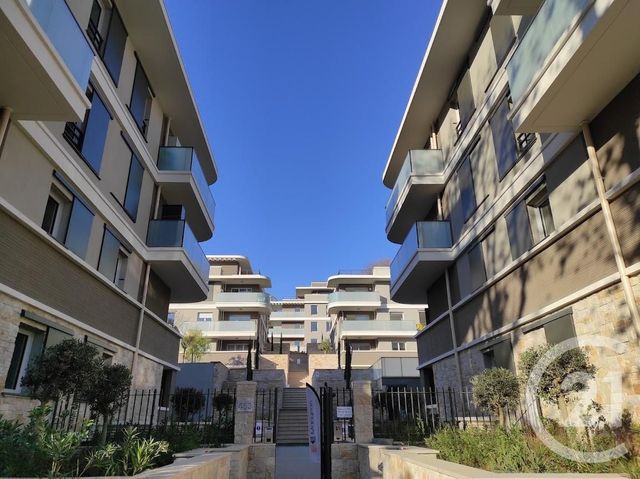 Appartement F2 à louer - 2 pièces - 41.63 m2 - MOUGINS - 06 - PROVENCE-ALPES-COTE-D-AZUR - Century 21 Optimmo